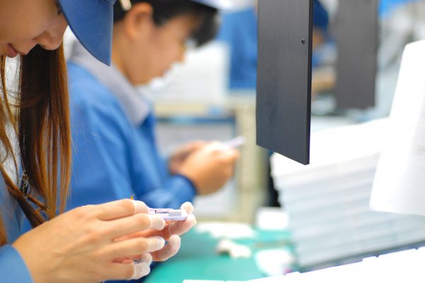 《三田市/製品検査》【派遣】目視による外観検査／長期のお仕事／未経験者大歓迎！！ イメージ